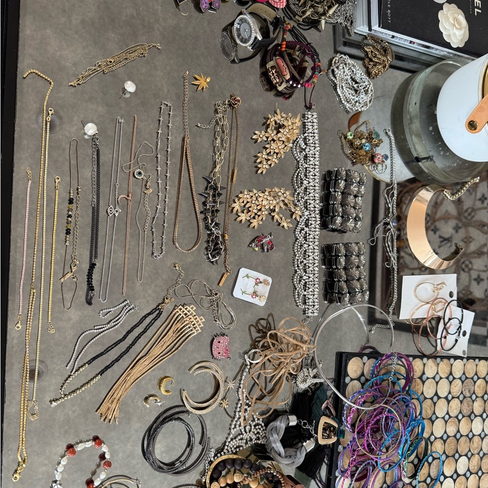 Elegant Gold and Silver Necklace Set